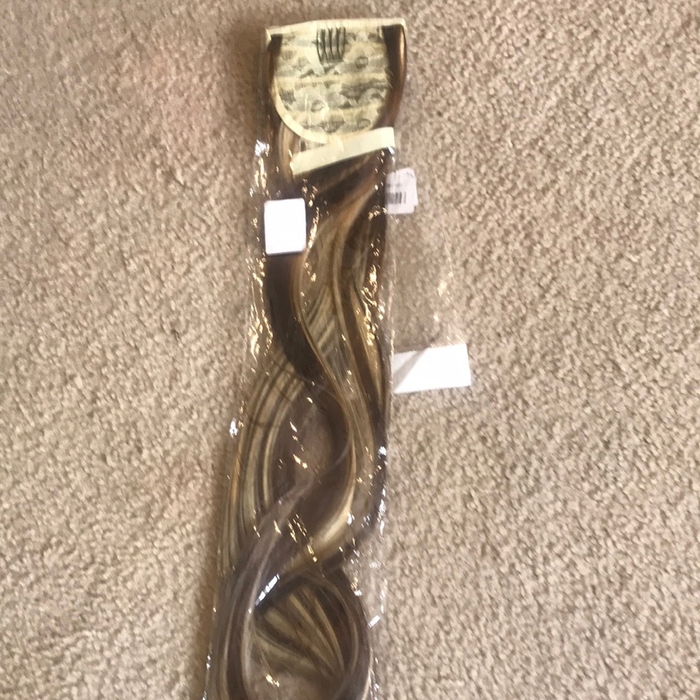 Synthetic ponytail 30” long